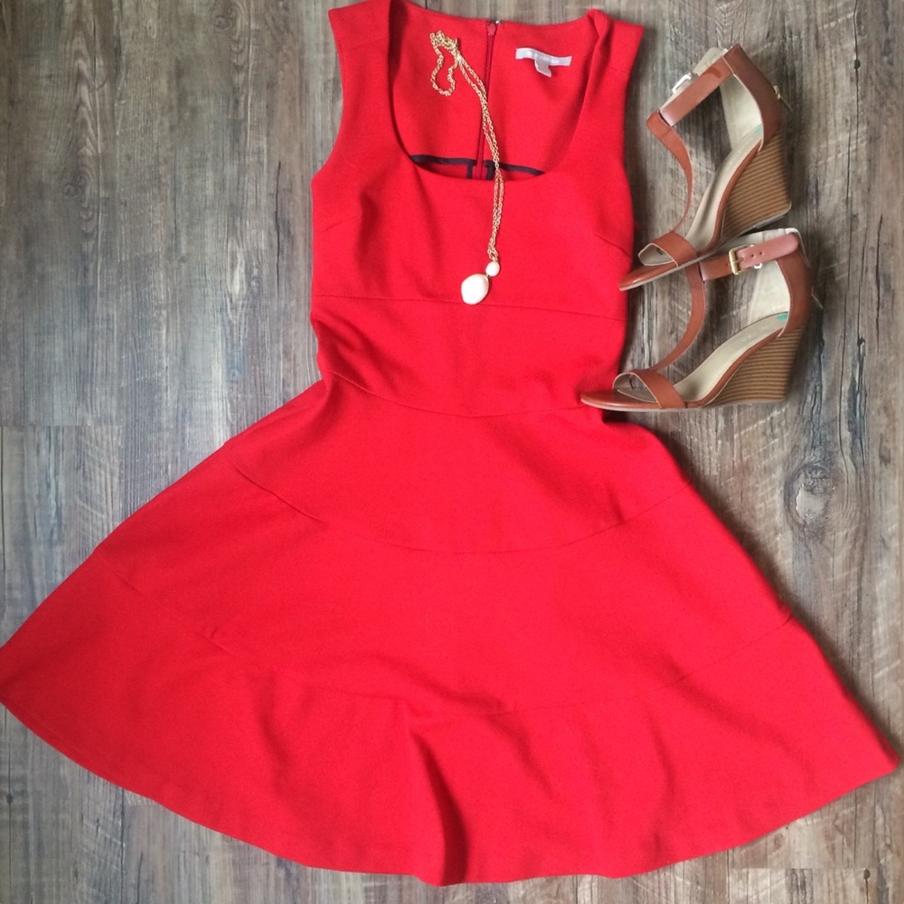 Banana republic red flare tulip dress